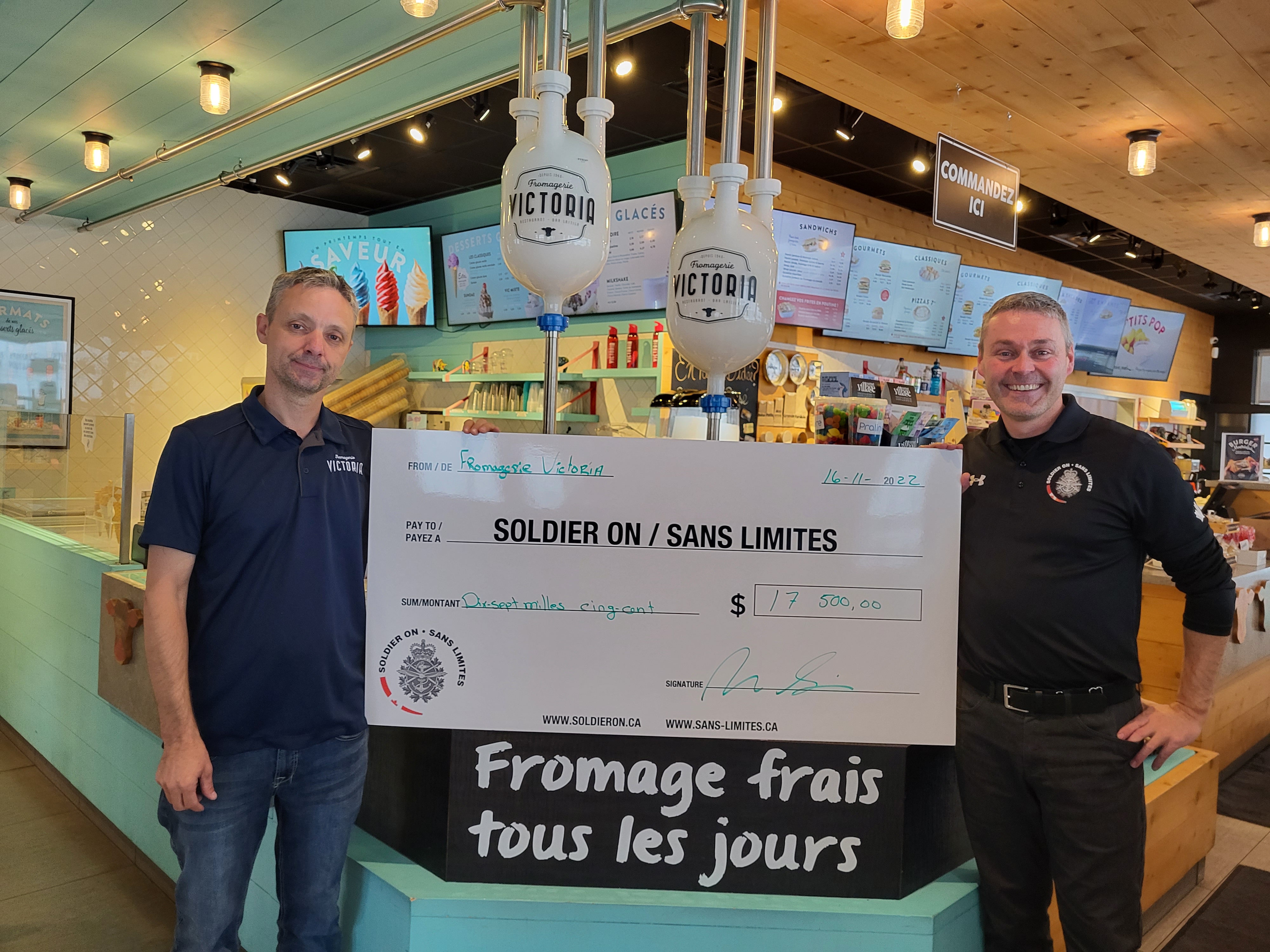 Fromagerie québécoise dépassée par soutien offert lors de sa levée de fond le jour du Souvenir Image